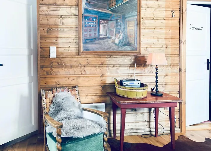 Traditional With Annex In The Mountains Semesterbostad